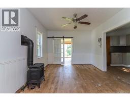 96 Main Street, photo 12