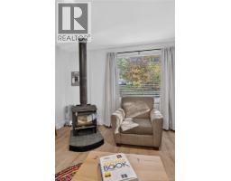 7 Warden Road, photo 8