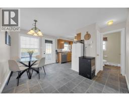 193 King St West, photo 4