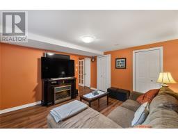 11 Spruce Grove Avenue thumbnail 27
