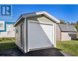 11 Spruce Grove Avenue thumbnail 30