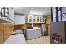 726 Sandison, Windsor, ON N9E4T2 Photo 37