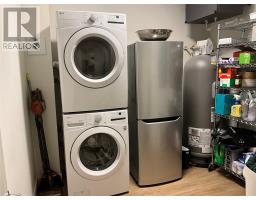 Unit 609 - 39 Rowan Street thumbnail 15