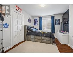 34 Dunn Drive thumbnail 18