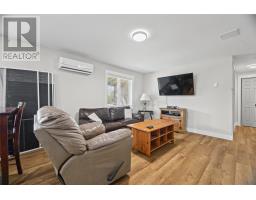 34 Dunn Drive thumbnail 24