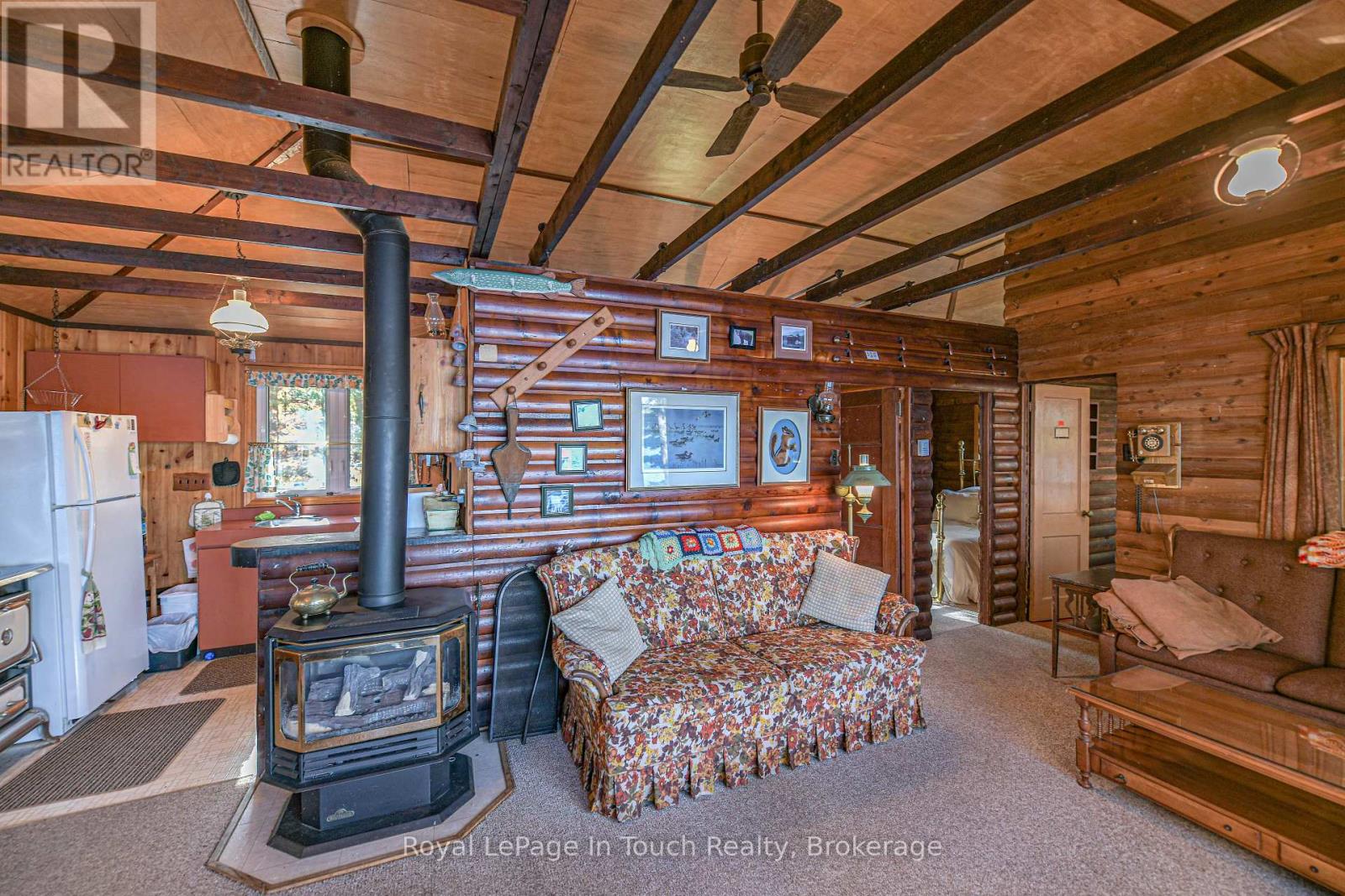 3872 ELVA LANE - 35