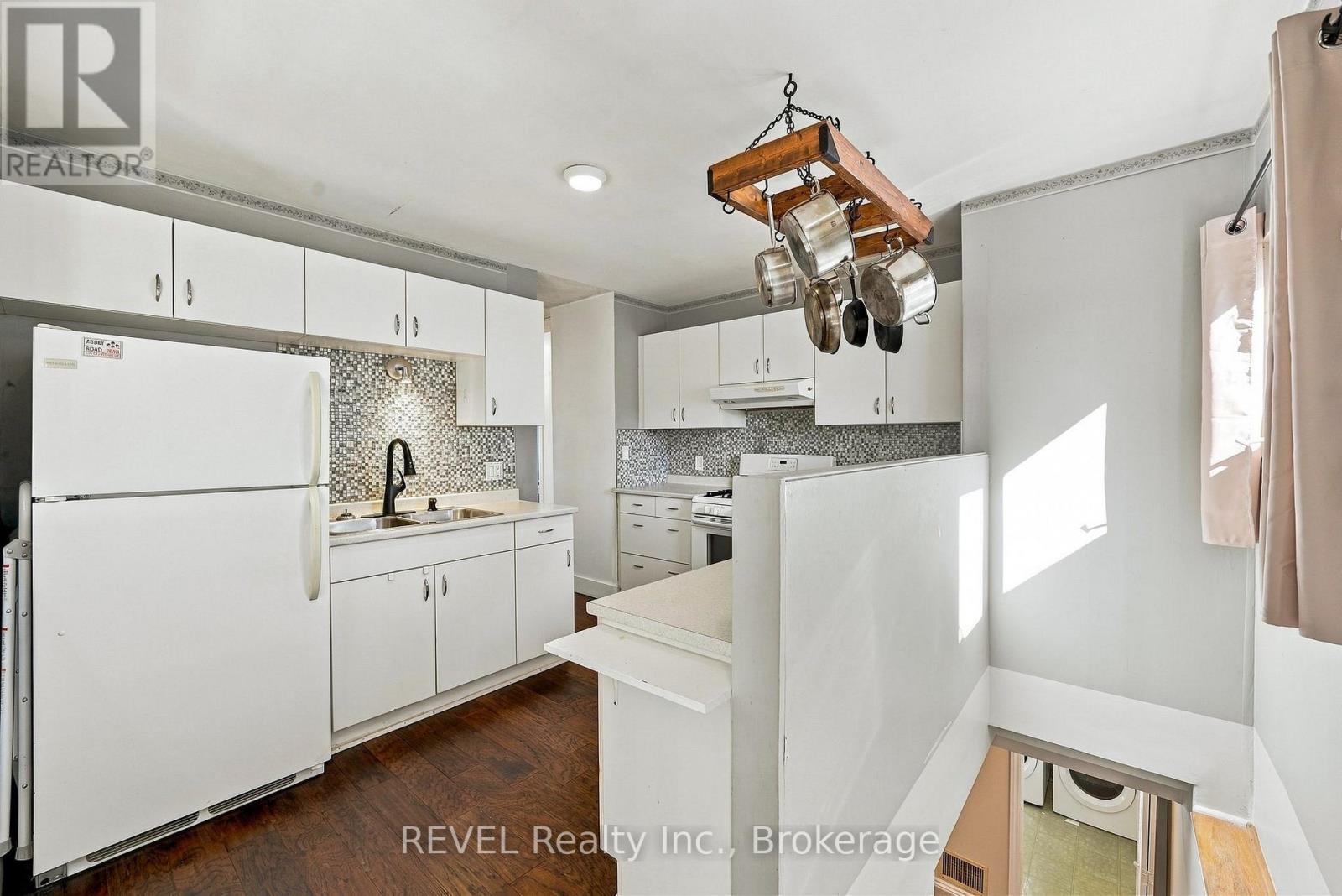 20 Fifth Street, Belleville, ON photo 12