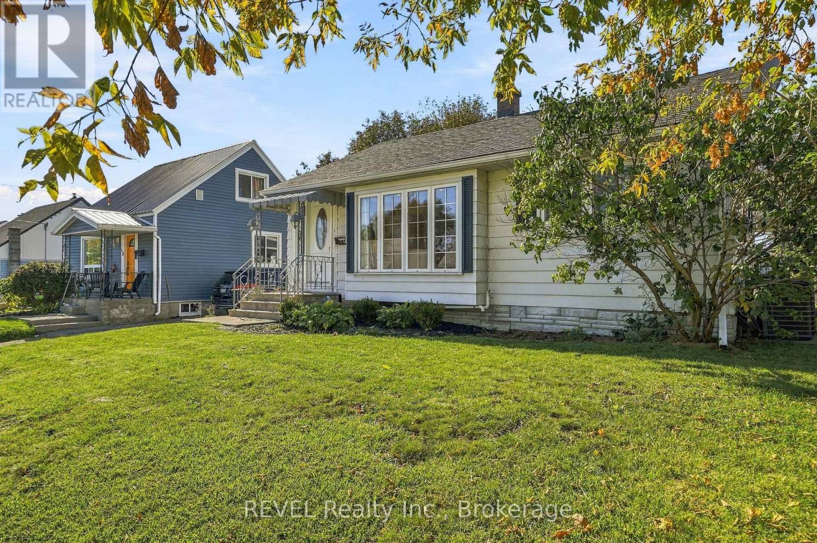 20 Fifth Street, Belleville, ON photo 2