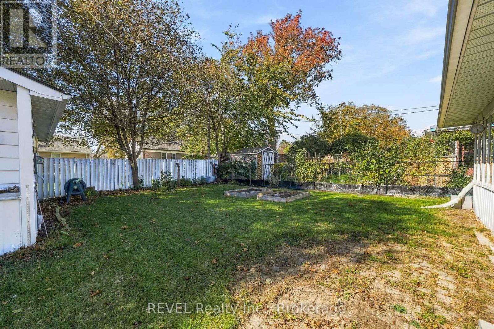 20 Fifth Street, Belleville, ON photo 39