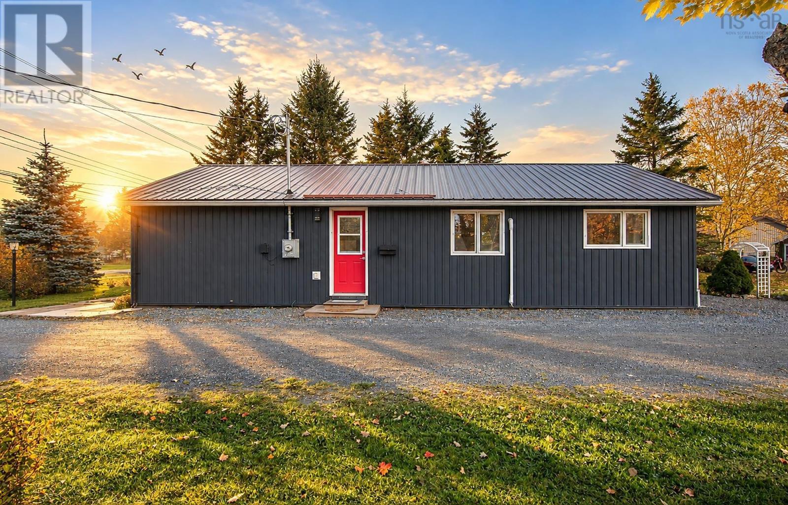 568 Pictou Road - 29
