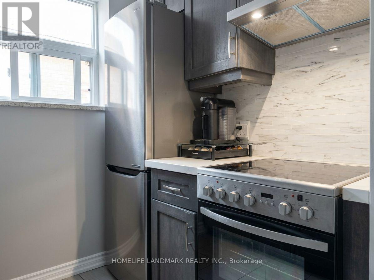 827 Cosburn Avenue, Toronto, ON photo 11