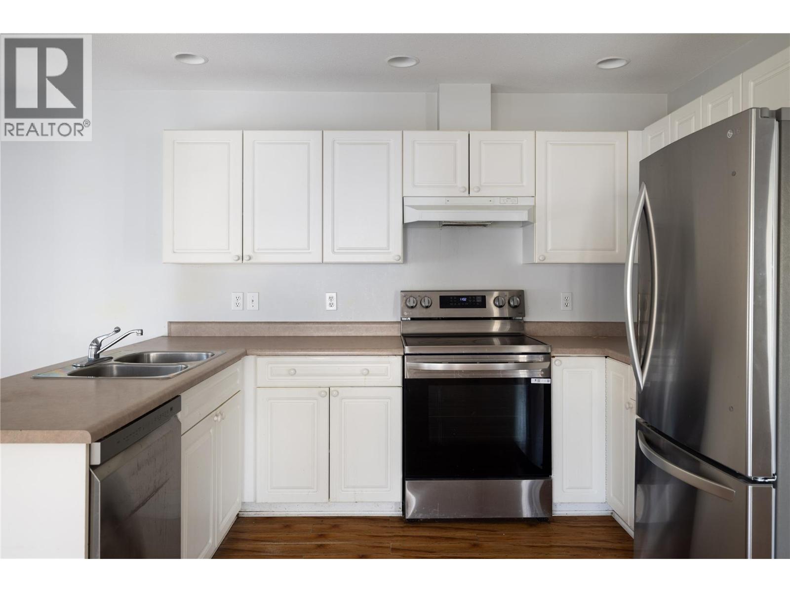  415 Klassen Road, Kelowna