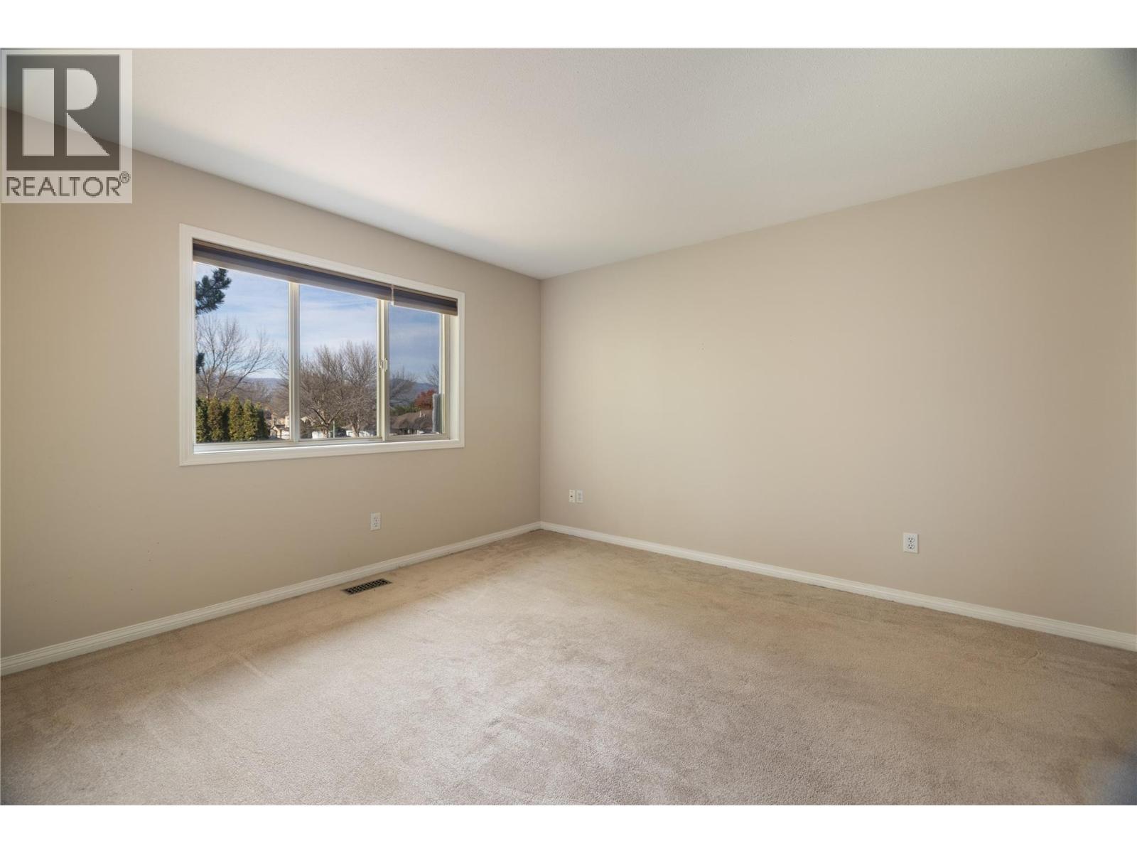 415 Klassen Road - 26