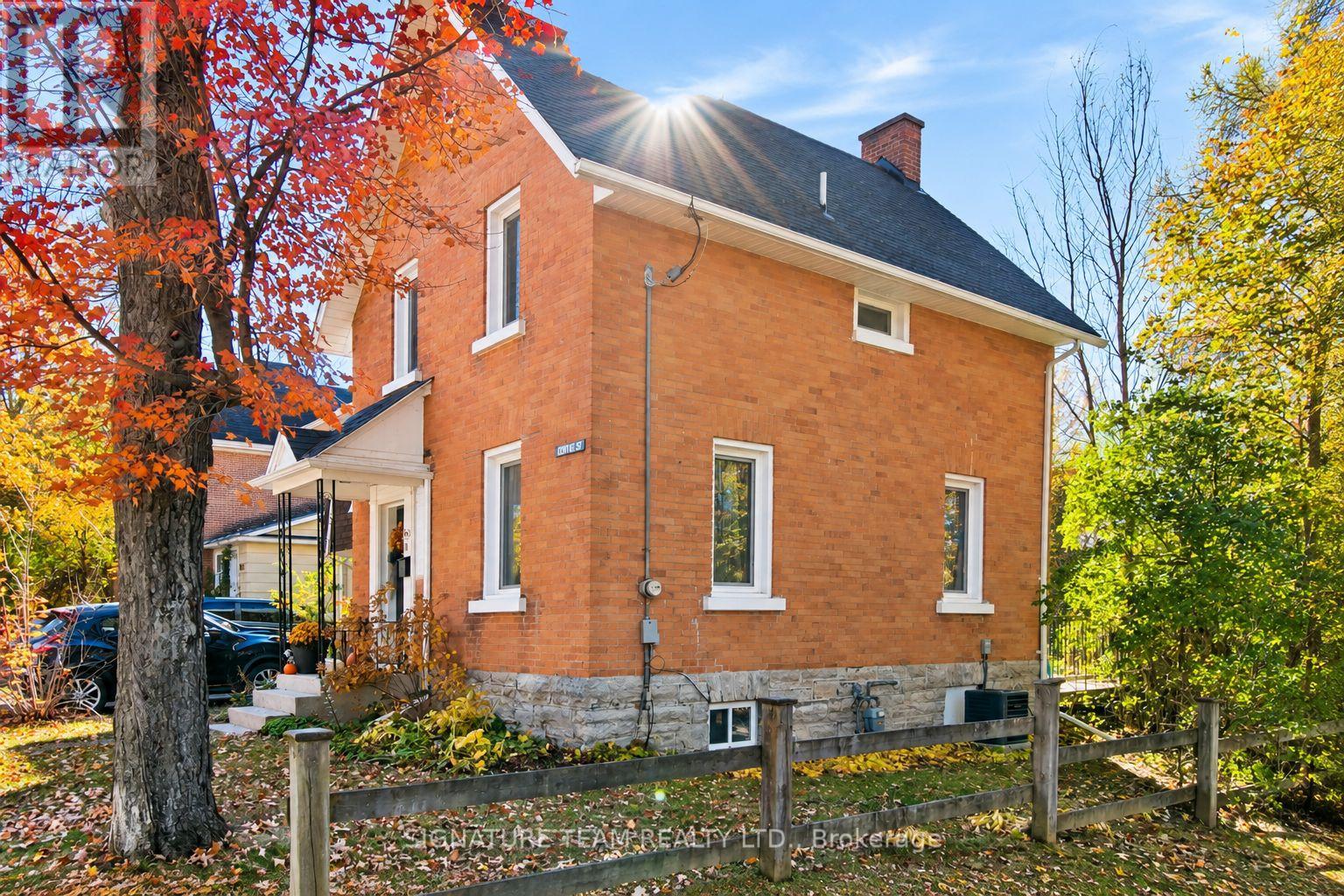 376 CENTRE STREET - 2