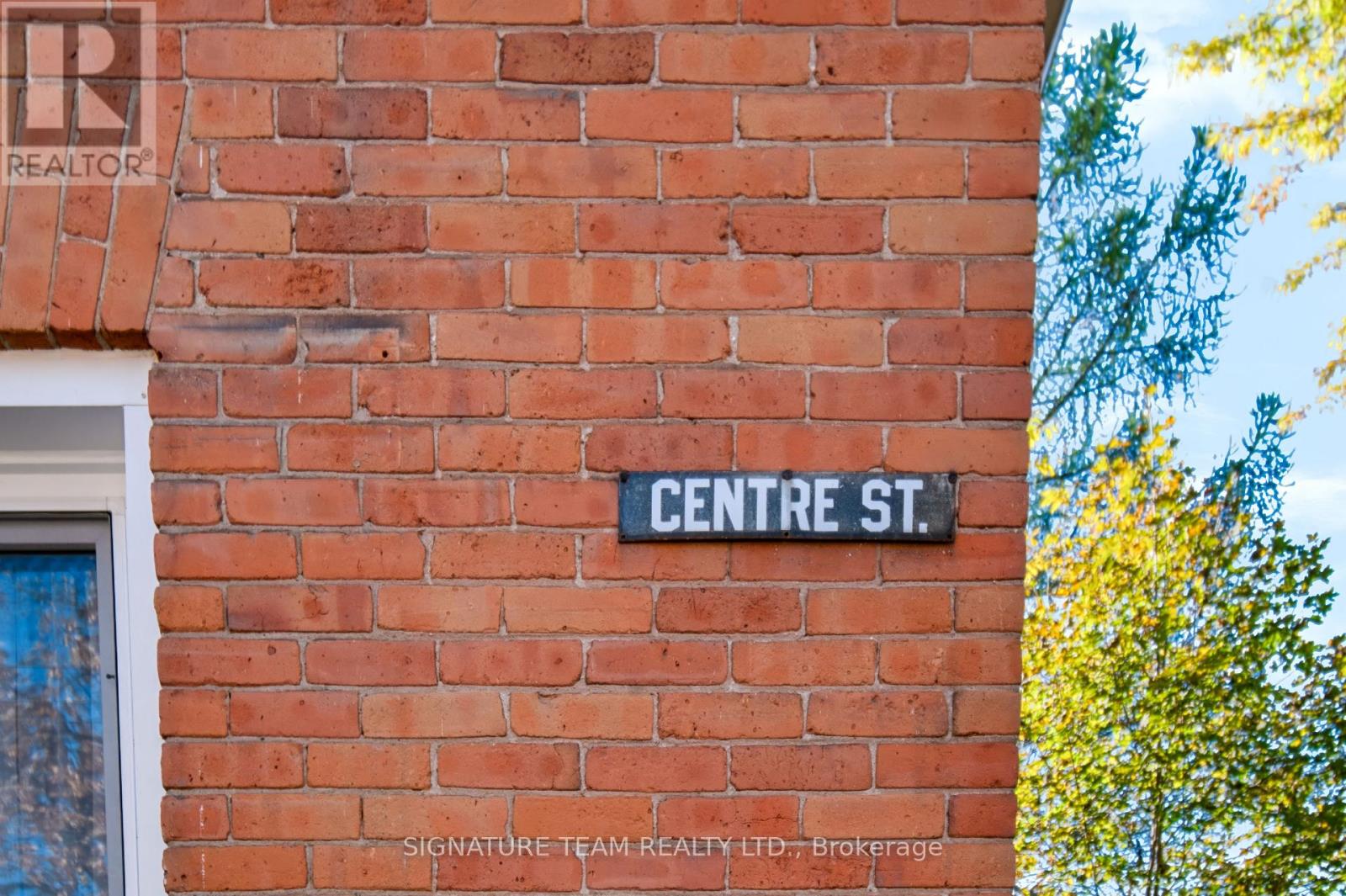 376 CENTRE STREET - 37