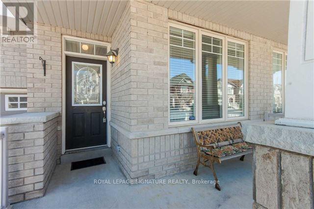 21 PITNEY AVENUE, Richmond Hill (Jefferson)