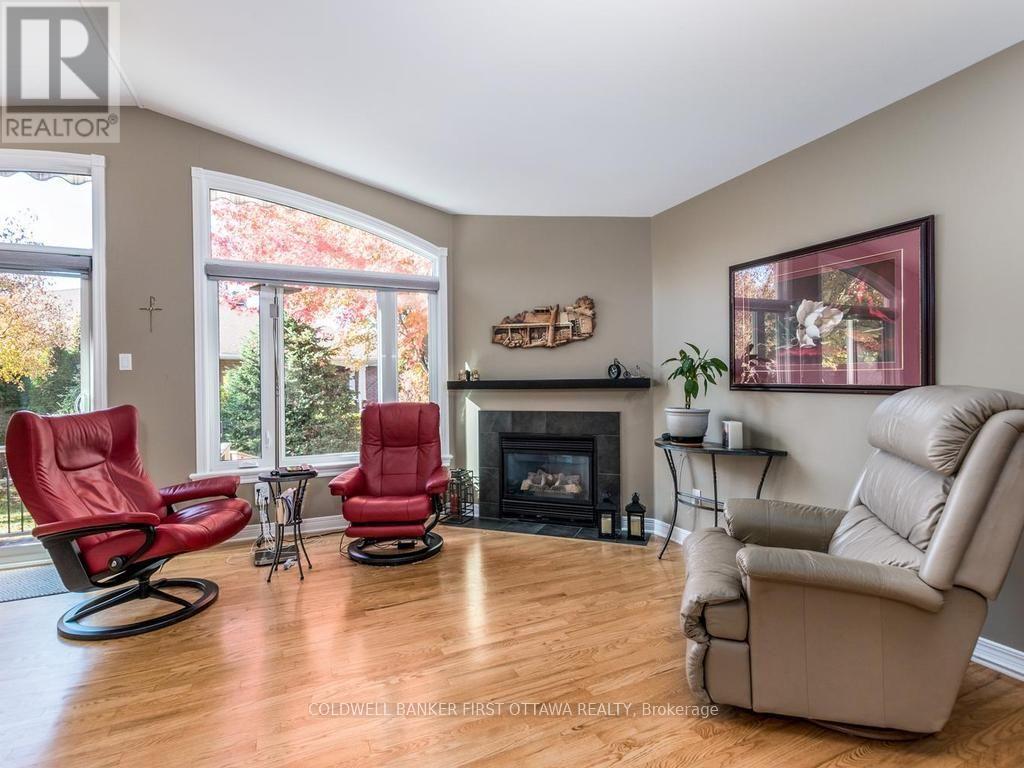 Condos for Sale in Ottawa – 57 AMBERLAKES DRIVE, Ottawa – By Peter Sagos - Image 19