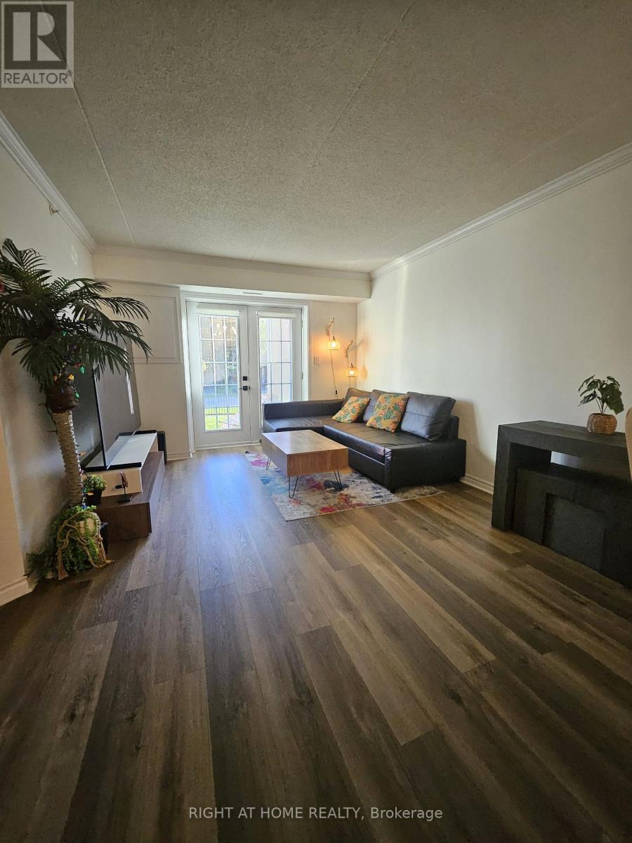103- 1421 Walkers Line, Burlington, ON photo 3