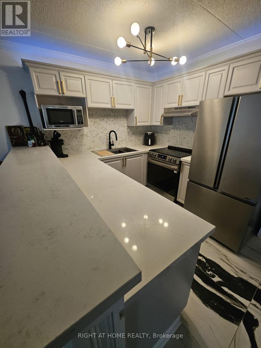 103- 1421 Walkers Line, Burlington, ON photo 6