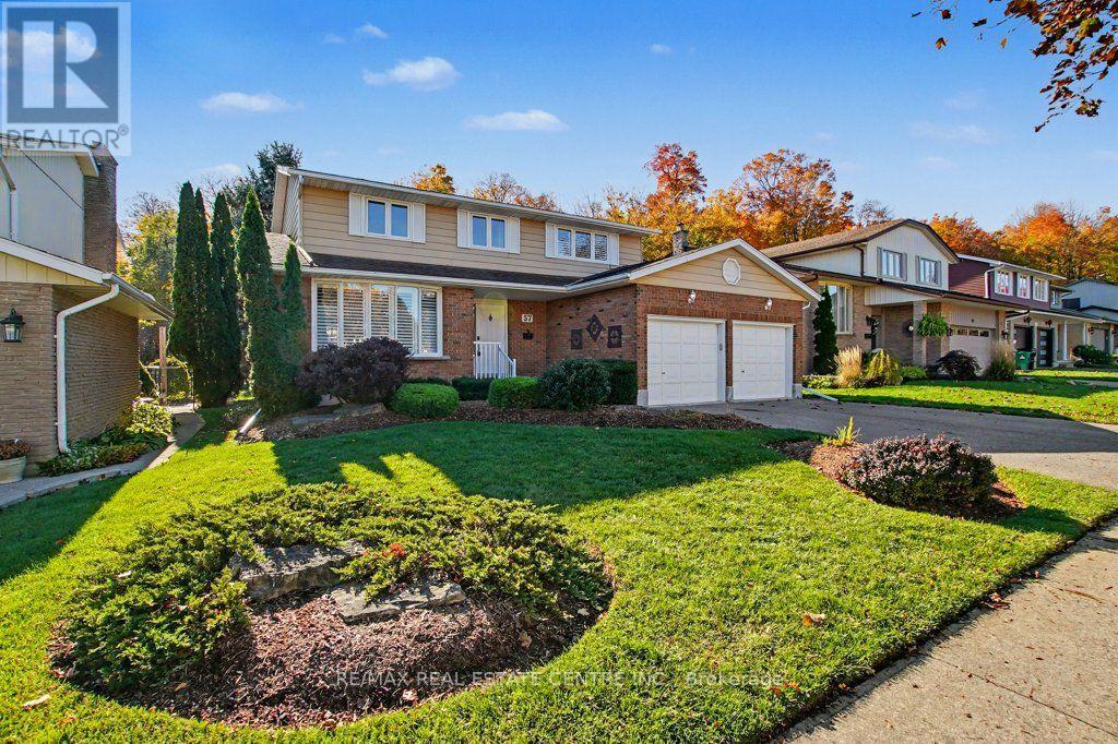 57 TRAILVIEW DRIVE - 2