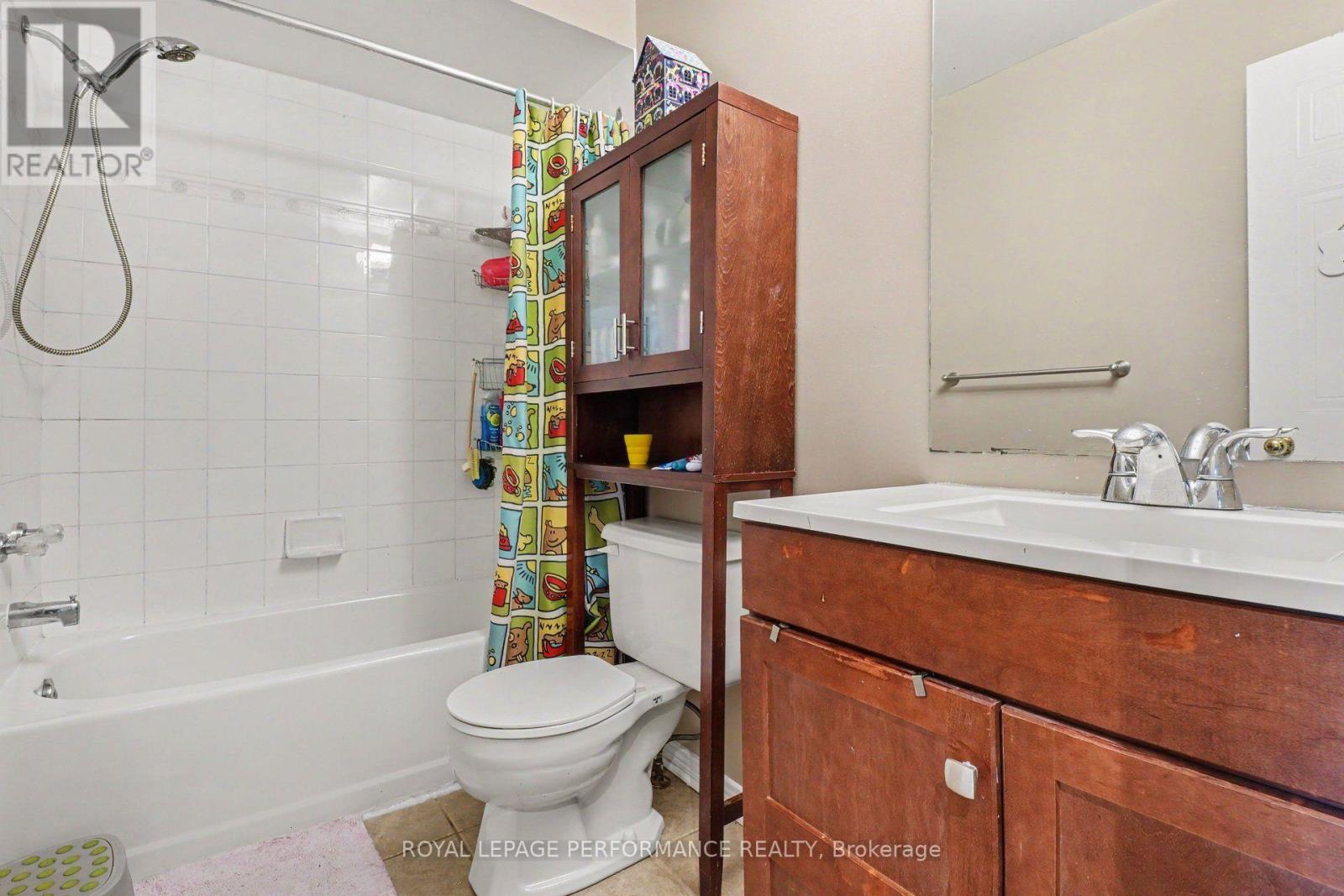 1478 CORSHAM AVENUE - 21