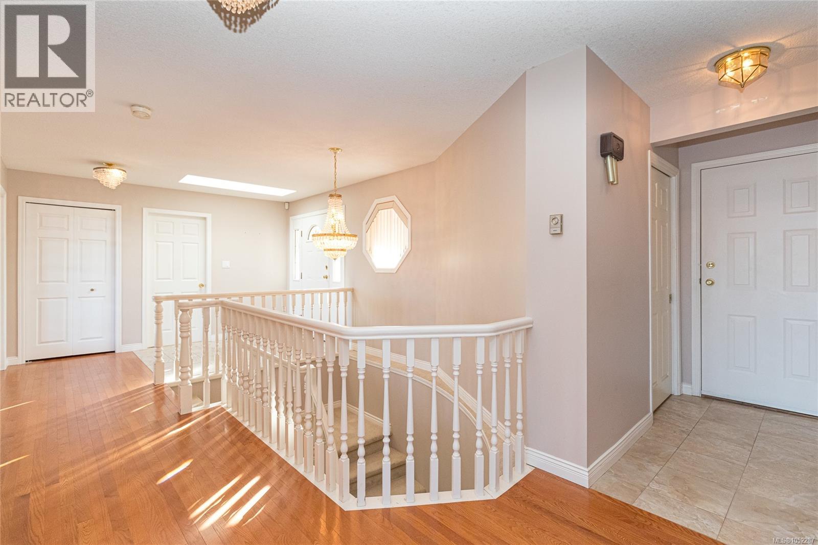  974 Seapearl Place, Saanich