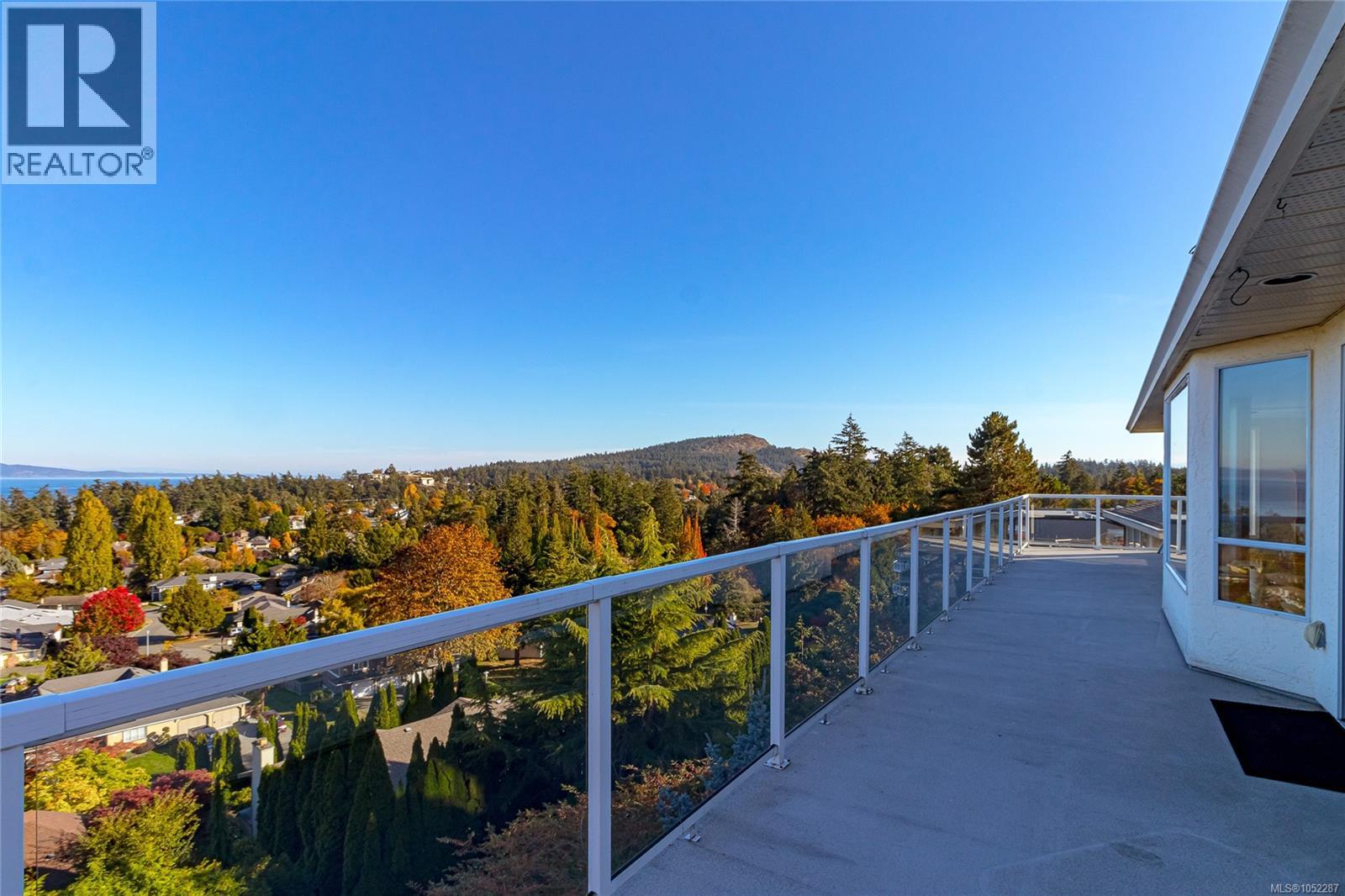  974 Seapearl Place, Saanich