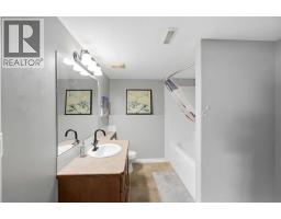 272 Jennings Crescent, Red Deer, AB T4P4G3 Photo 19