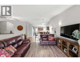 Family room - 272 Jennings Crescent, Red Deer, AB T4P4G3 Photo 9