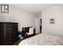 36 Auberry Street, photo 20