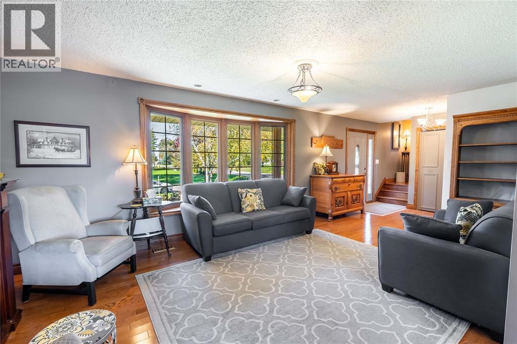 3082 MAIN STREET - 5