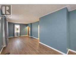 720 5th St East Street E, Owen Sound, ON N4K1E5 Photo 9