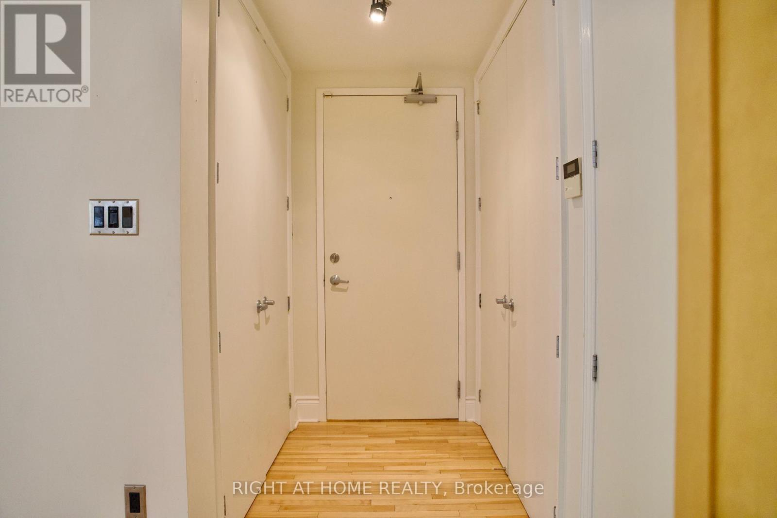 Condos for Sale in Ottawa – 109 – 400 MCLEOD STREET, Ottawa – By Peter Sagos - Image 3