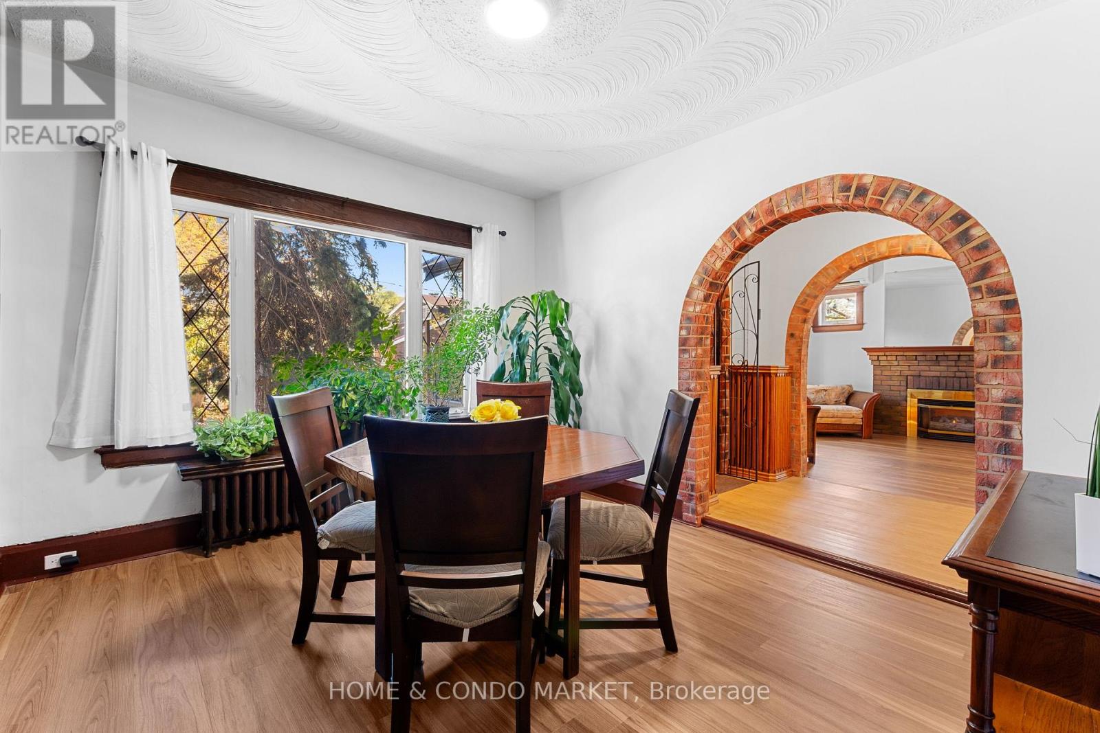 164 Brookside Drive, Toronto, ON photo 12