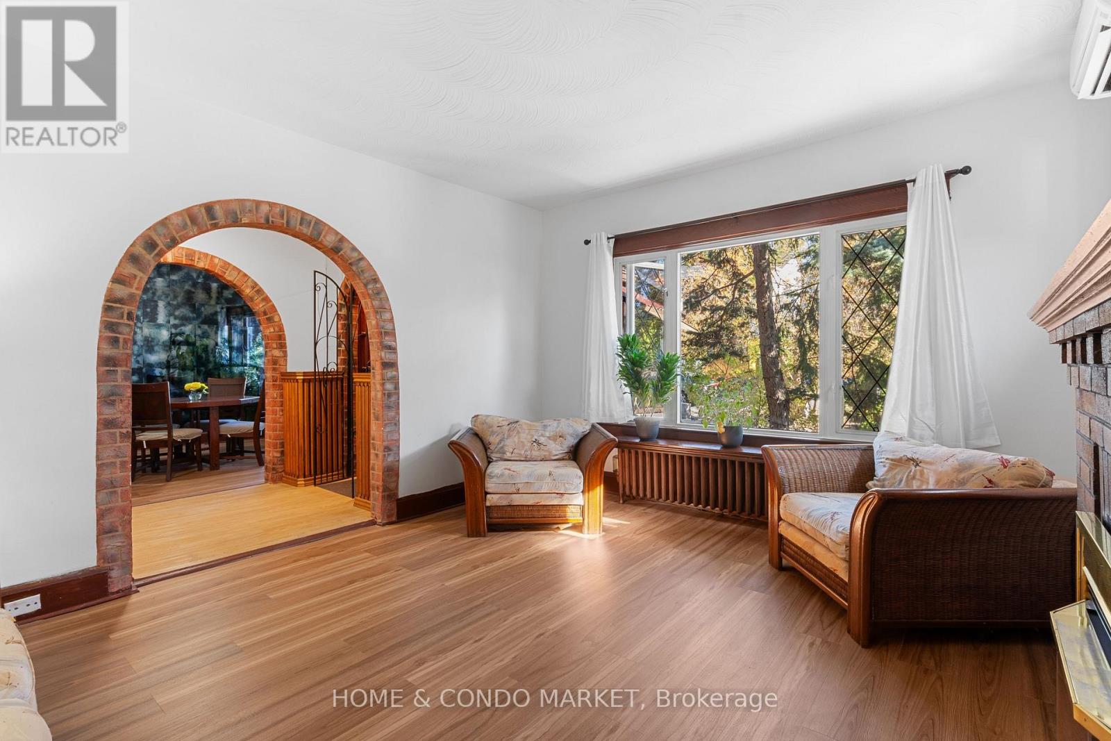 164 Brookside Drive, Toronto, ON photo 9
