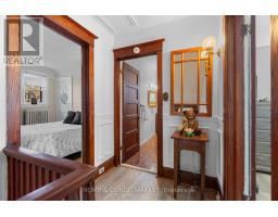 164 Brookside Drive, Toronto, ON M4E2M4 Photo 19