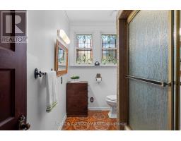 164 Brookside Drive, Toronto, ON M4E2M4 Photo 22