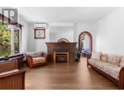 Bedroom 2 - 164 Brookside Drive, Toronto, ON M4E2M4 Photo 7