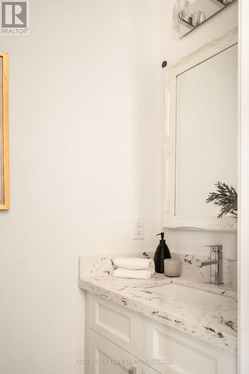 60 Rhydwen Avenue, Toronto, ON photo 21