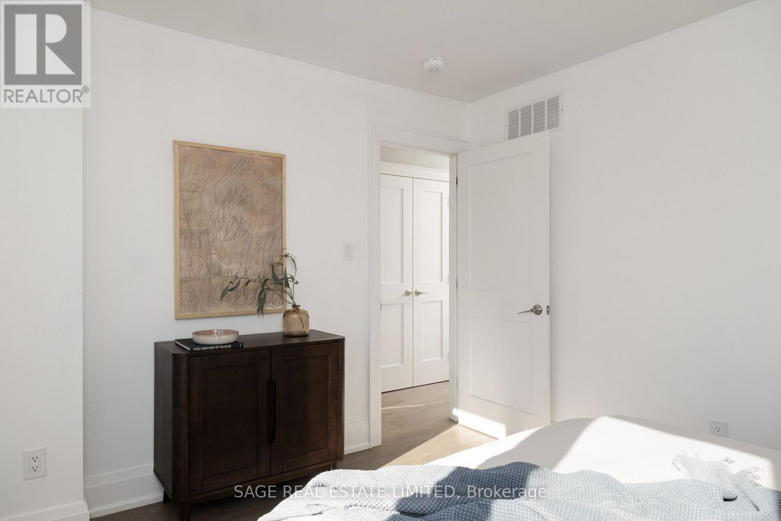 60 Rhydwen Avenue, Toronto, ON photo 41