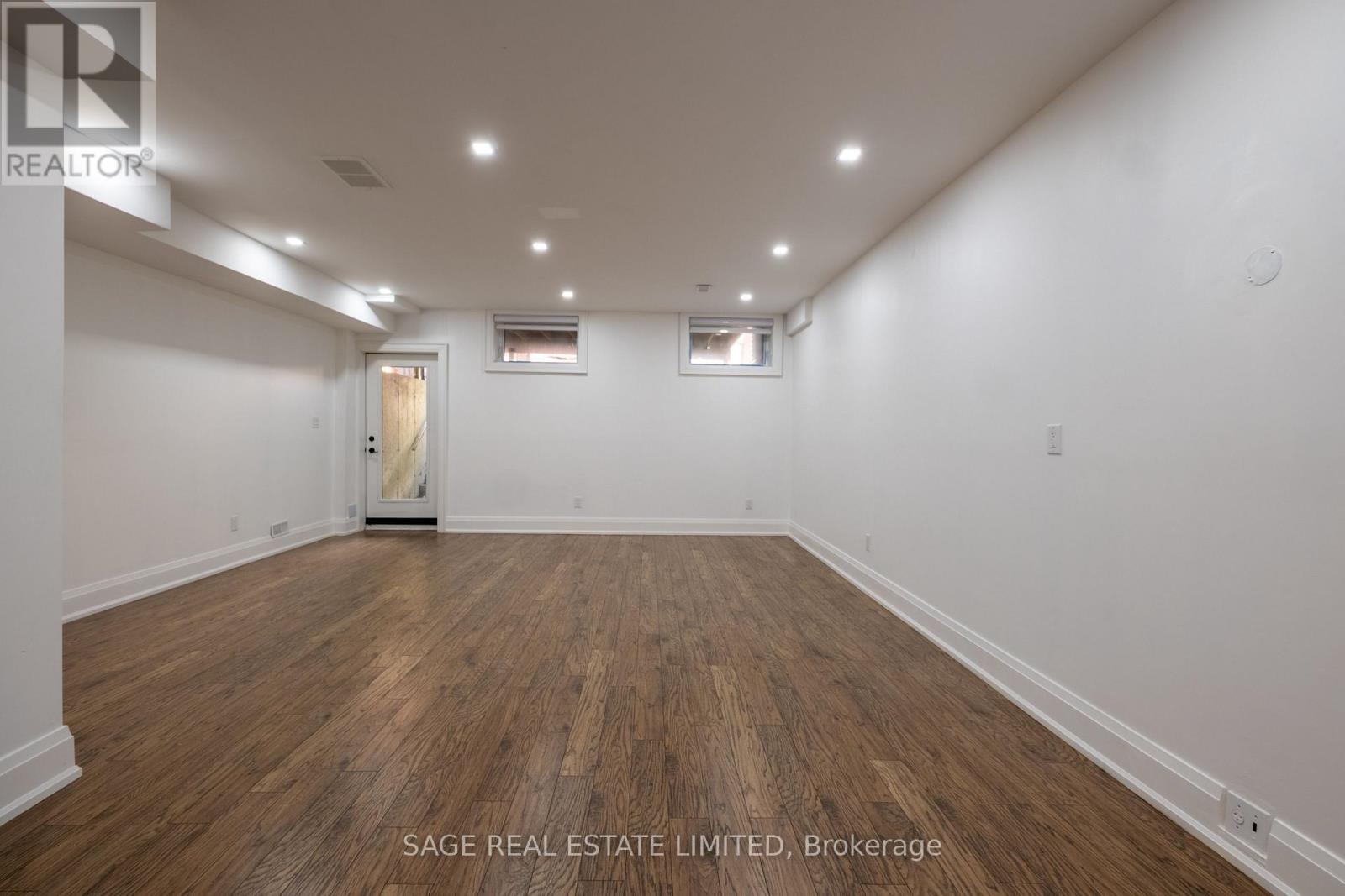 60 Rhydwen Avenue, Toronto, ON photo 44