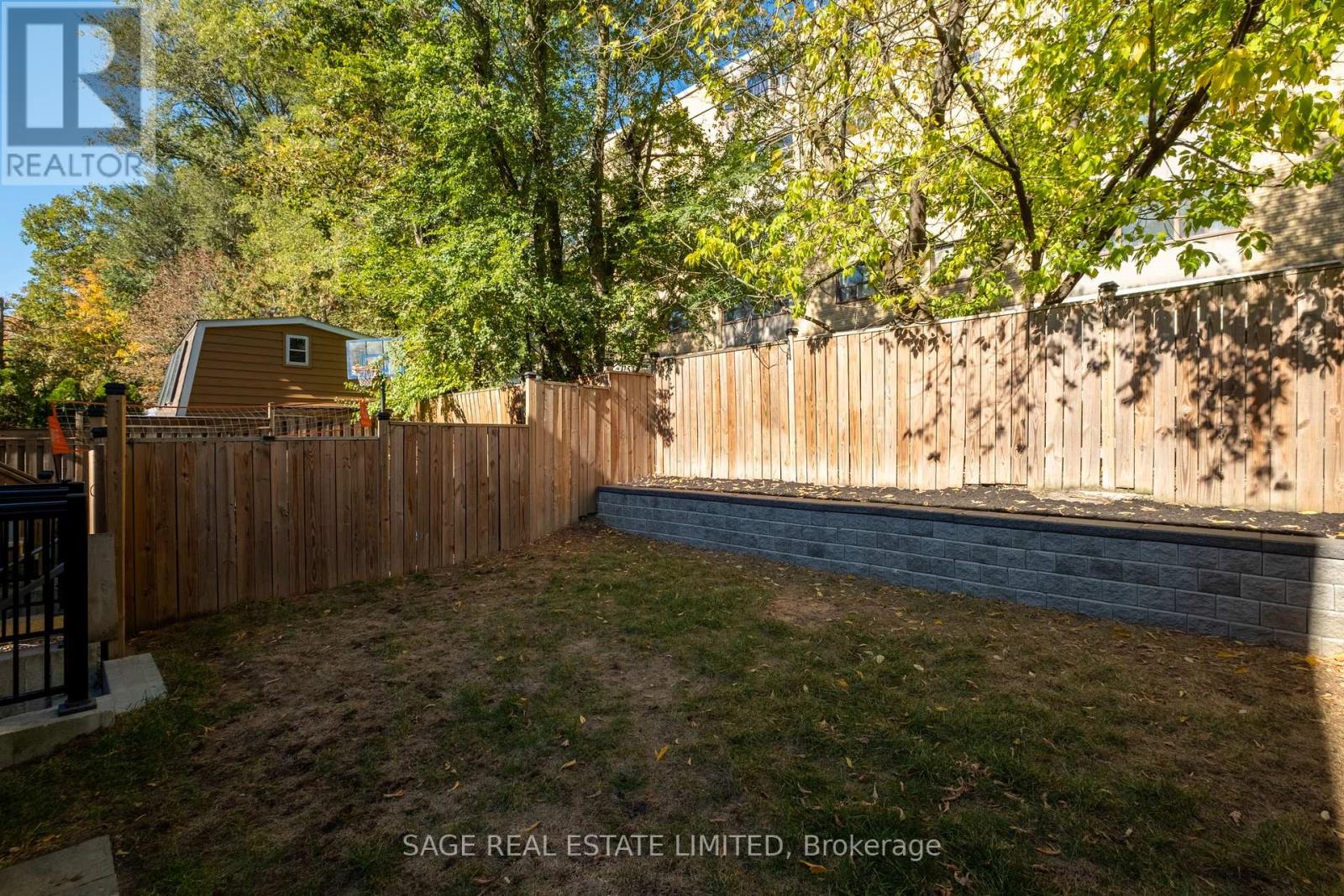 60 Rhydwen Avenue, Toronto, ON photo 49