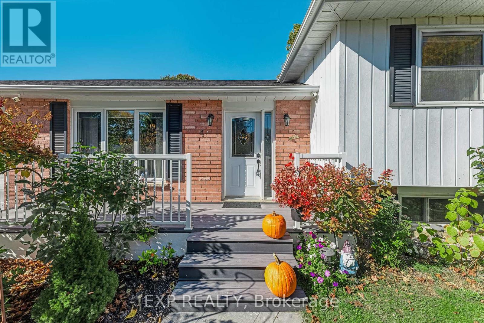 4 Burbank Circle, Adjala-Tosorontio, ON photo 3