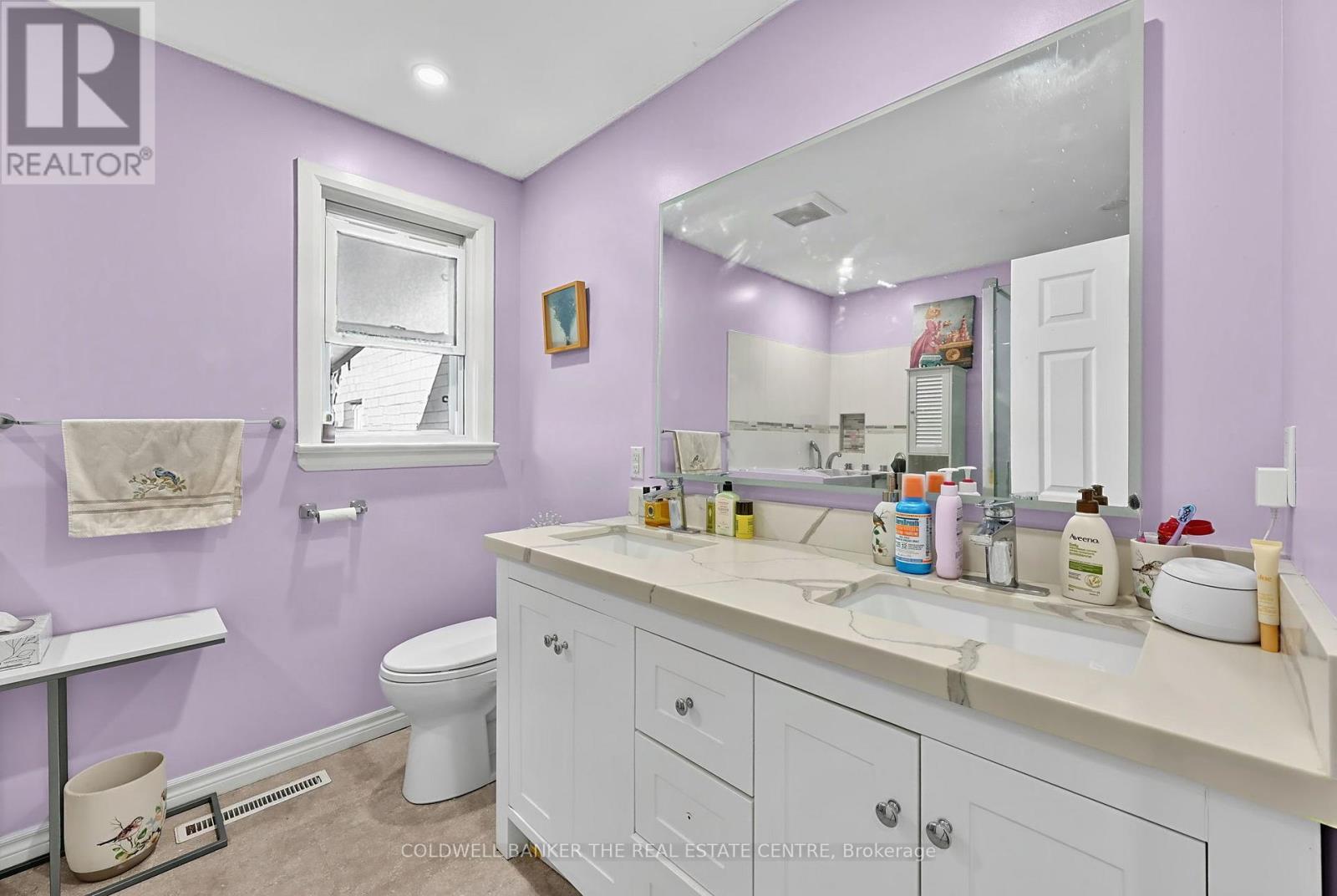 65 Millard Avenue, Newmarket, ON photo 17