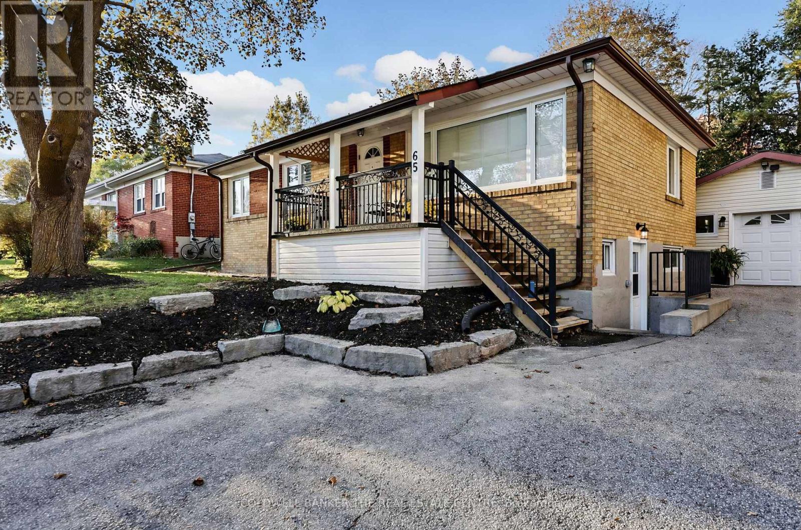 65 Millard Avenue, Newmarket, ON photo 2