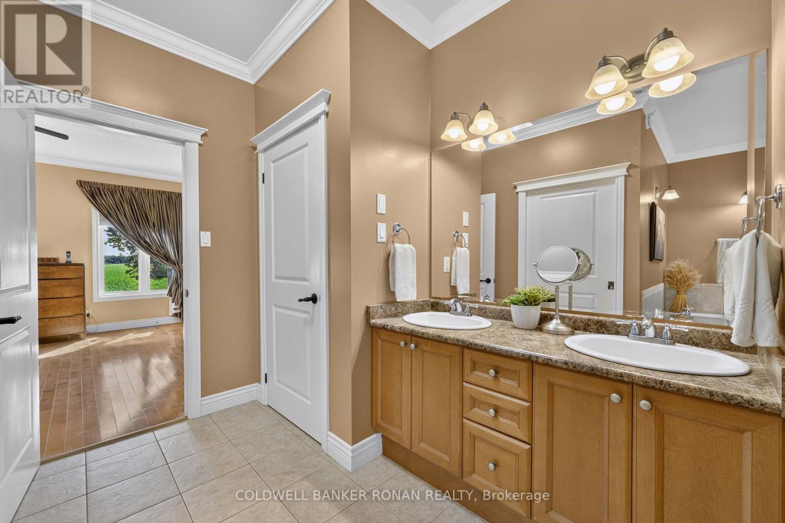 128 Denney Drive, Essa photo 19