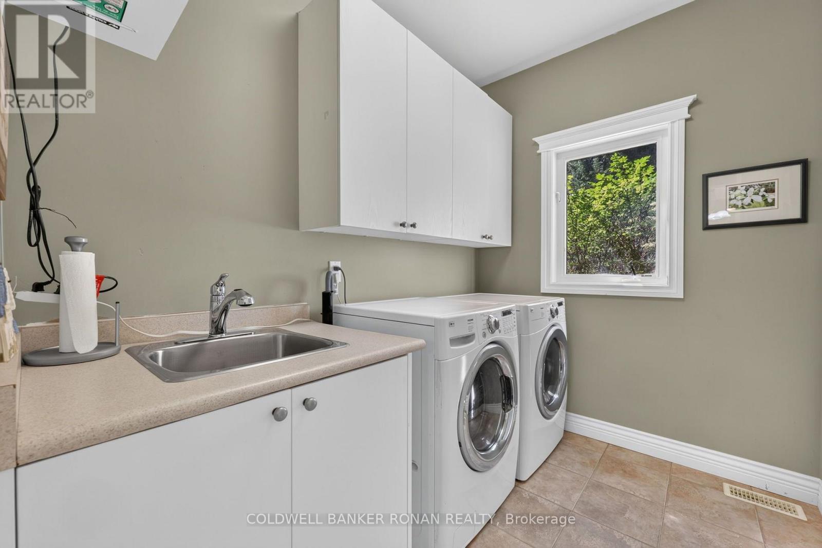 128 Denney Drive, Essa photo 23