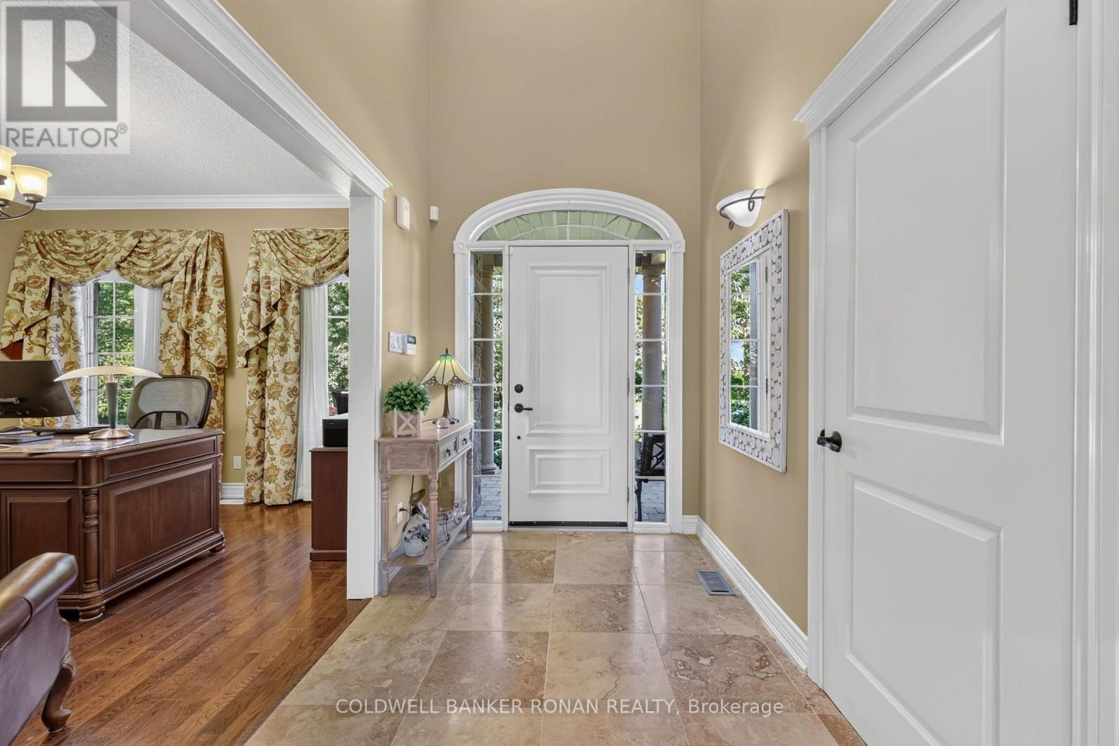 128 Denney Drive, Essa photo 4