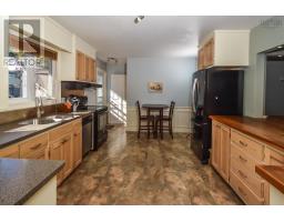 3pc Bathroom - 73 Forest Hill Road, Bridgewater, NS B4V1V2 Photo 12