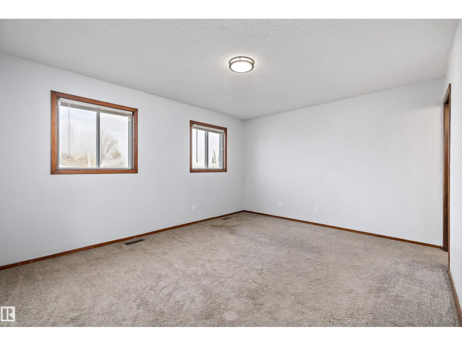 18923 82 AV NW, Edmonton — photo 32